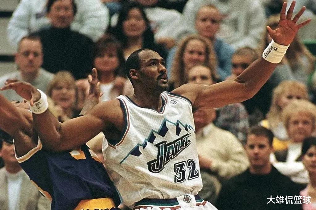 勒布朗·詹姆斯|美媒列出了至少十次入选最佳阵容一阵的十名球员，谁的数据更好