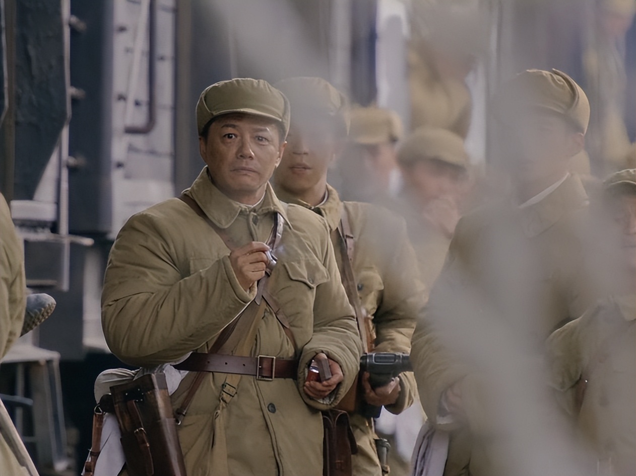 且试天下|换发型如“换头”，演完《长津湖》再演《且试天下》，愣是没认出