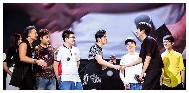 王思聪|万达公子王思聪：怒怼汪小菲专业坑爹第一人，家教严不找女星