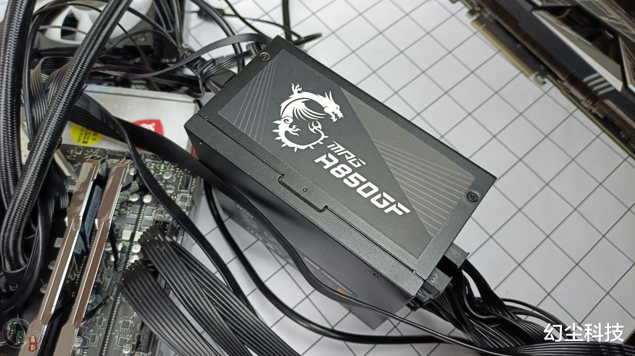 显卡|4K游戏对显卡要求有多高？2060S都沦为亮机卡！三款游戏大作实测