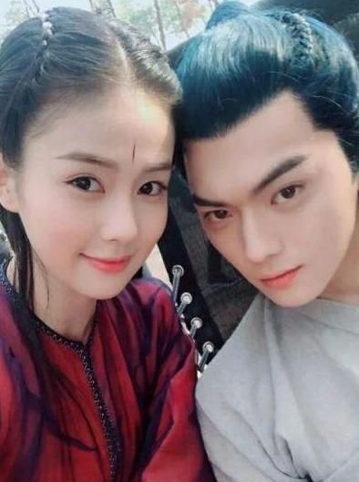 许凯|狗仔爆「许姓男艺人热恋当红小花」!疯传许凯白鹿同居