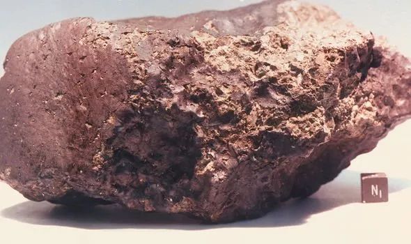 火星生命突破点——“蠕虫”陨石被发现