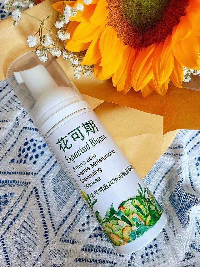 发型 氨基酸洁面慕斯洗面奶4步洗透肌肤，还原肌肤清洁力，好用洗面奶