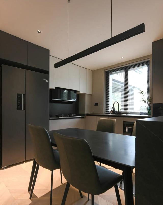 上海发现一户人家的装修,那叫一个高级,拍照给大伙瞅瞅,超羡慕