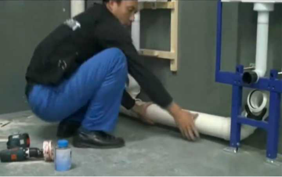 马桶不要随便移位!50岁老师傅良心忠告,要移也得这么做