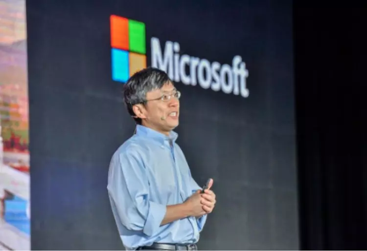|弃美回国！引发比尔盖茨震怒，微软华人副总：只愿为祖国培养人才