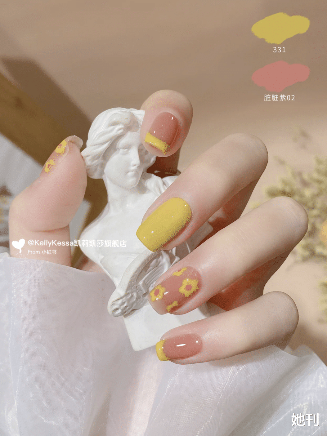 美甲 全网都在夸杨幂这个照片美,开春爆款已经预定