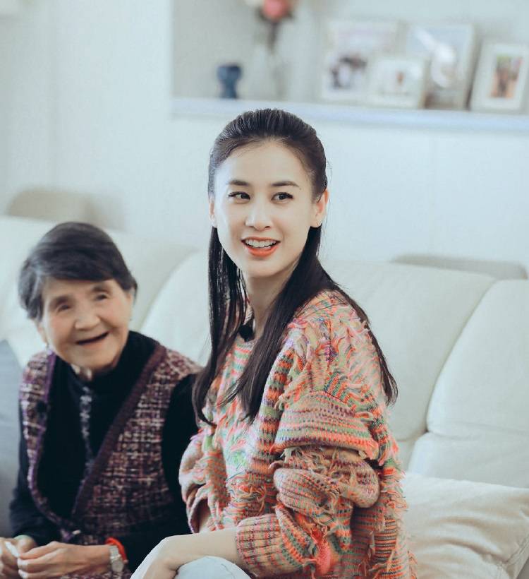 黄圣依|黄圣依:不会查岗杨子,会优化自己被更需要!坦言二人已处成兄弟