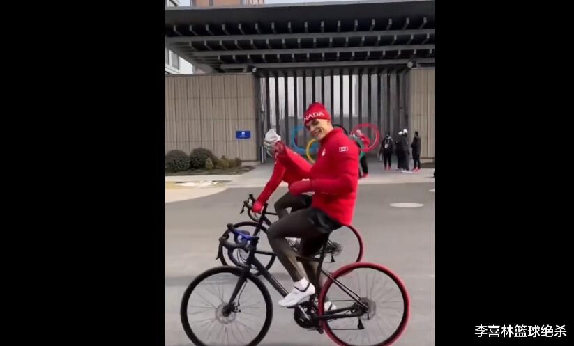 攀岩|北京冬奥村欢乐多！外国运动员贴春联学包饺子，学中国功夫很积极