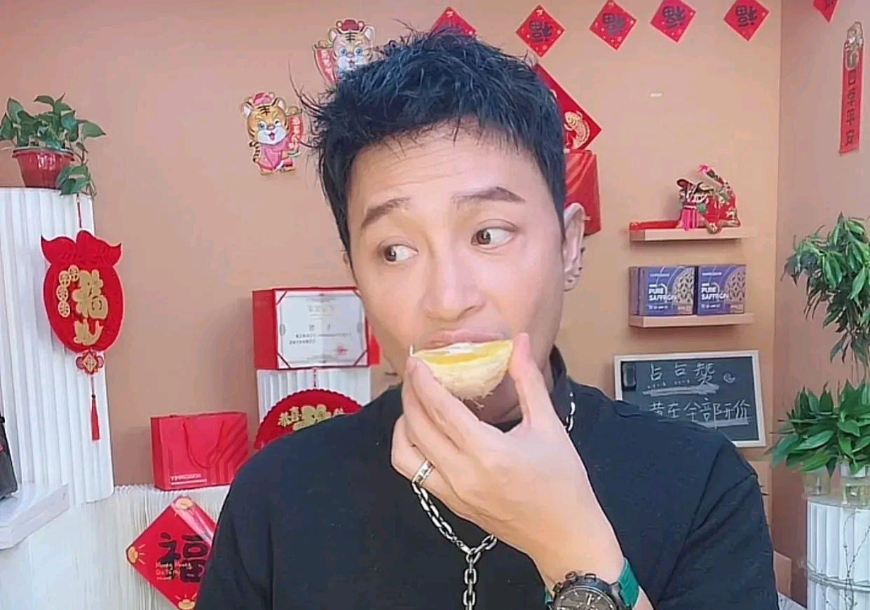 陈志朋|陈志朋直播卖货喊话:买不起就不要买,价格惹争议,被指太嚣张?