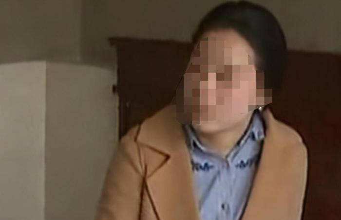 广西百色,男子杨某翻看妻子手机时,意外发现了妻子与自己堂弟之间的暧昧聊天记录