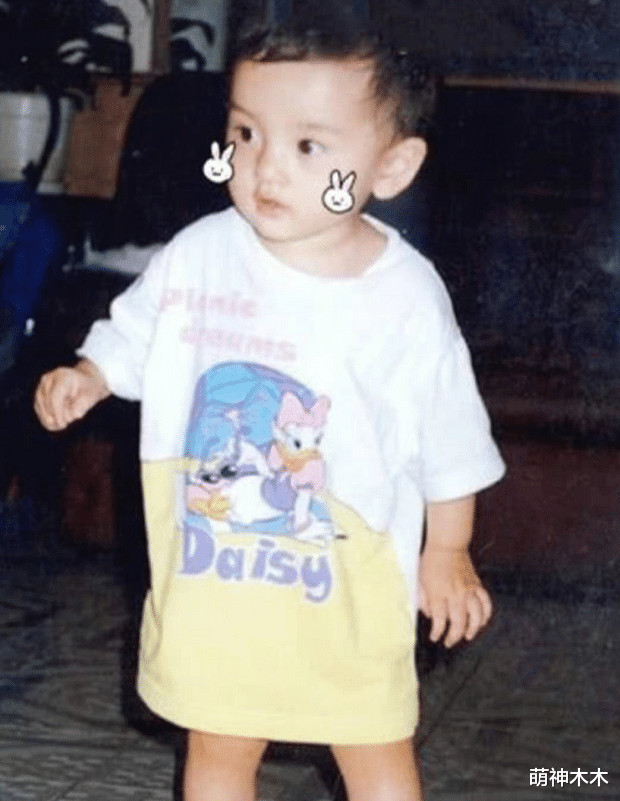 沈腾|明星罕见童年照：赵丽颖年代感十足，沈腾灵动可爱，林志玲反差大