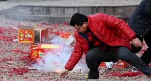 人民日报评禁放烟花爆竹！2023年会取消禁放吗？各地新规如何？