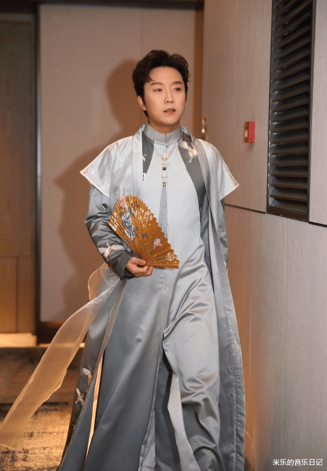 李玉刚|李玉刚《万疆》系列压轴之作上线!此生无悔入《华夏》