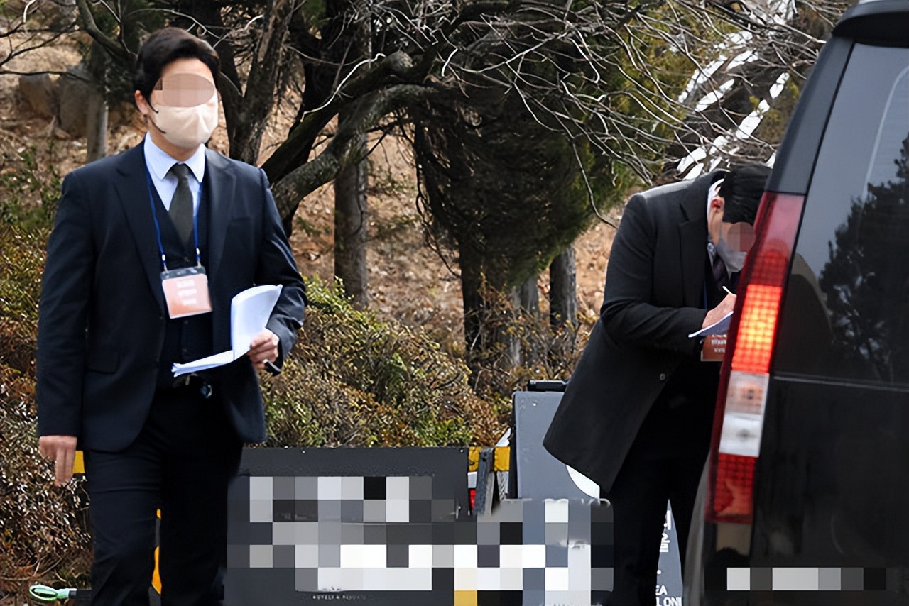 玄彬|玄彬婚礼现场曝光!众星云集布置豪华,孙艺珍父亲紧盯女儿显不舍