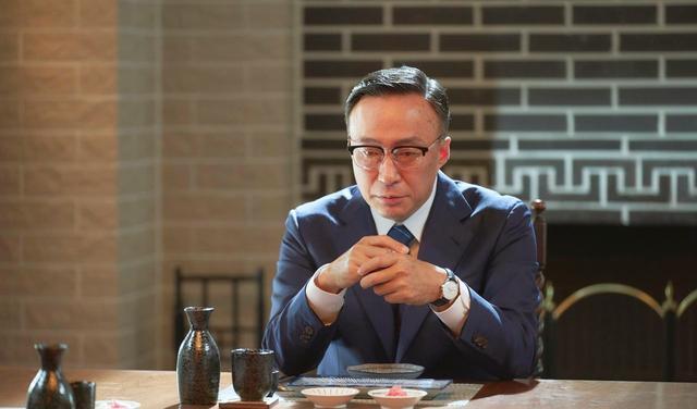 陈道俊|《财阀家的小儿子》都是金钱惹的祸？李室长选择背叛，这句早暗示