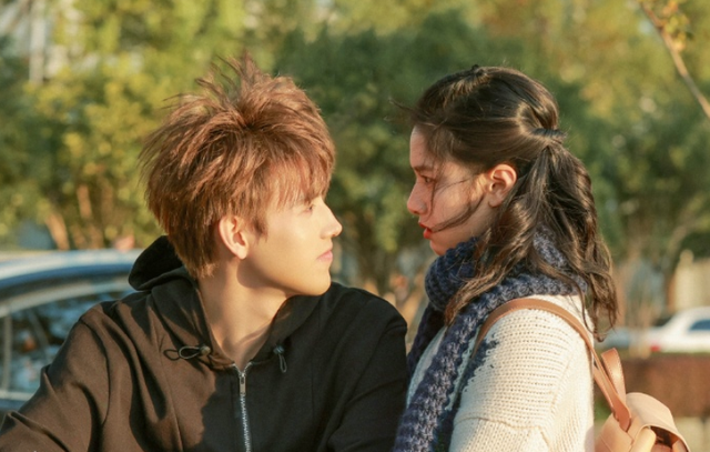 点燃我|《点燃我温暖你》算“小爆”吗？为何刚大结局却突然出现大量差评