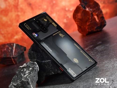 大屏|沉浸式无孔大屏 硬核游戏旗舰红魔8 Pro+图赏