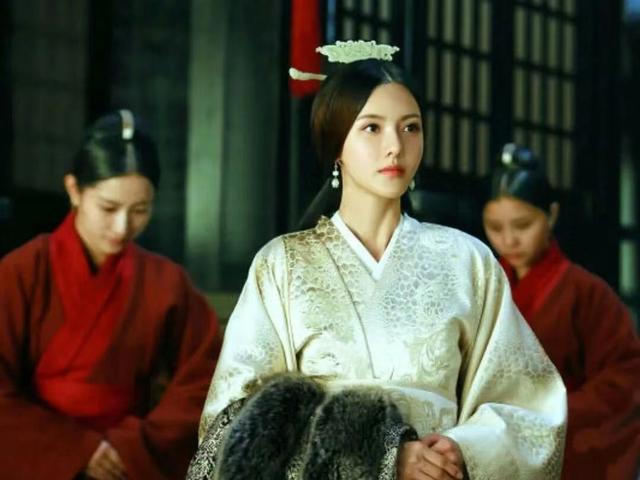 刘诗诗|刘诗诗再演古装剧，《一念关山》官宣阵容，刘宇宁张芷溪陈宥维加盟