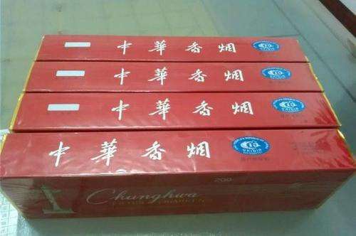 上海,朱某4200元先后买了6条中华烟,超市开具了发票