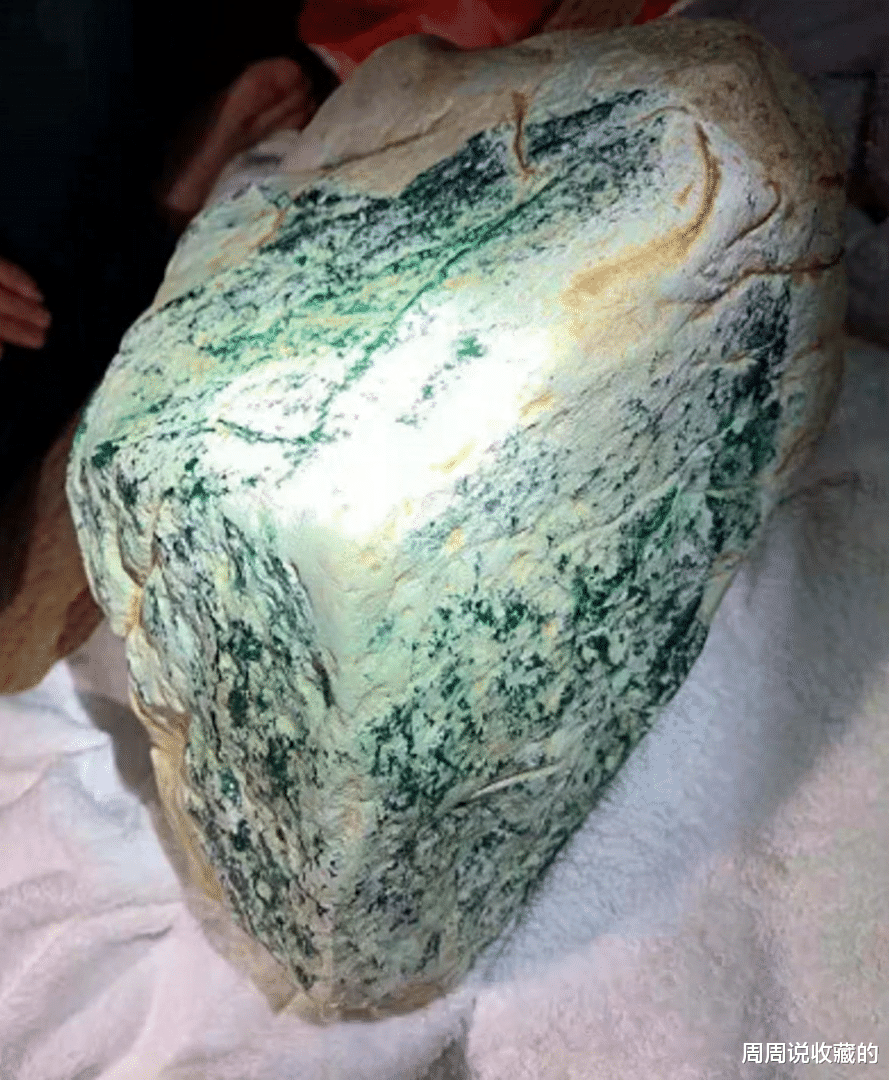 飘花翡翠|拿危料翡翠冒充缅甸翡翠卖的朋友们,注意了