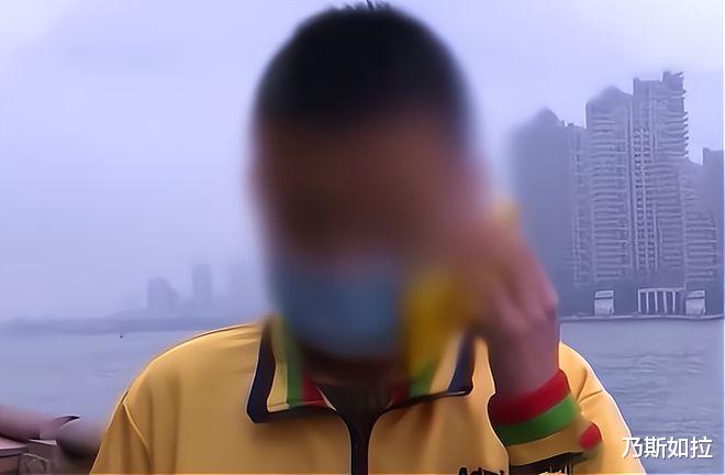 广州:少年得知自己生父竟是爷爷,殴打生母并持刀威胁!