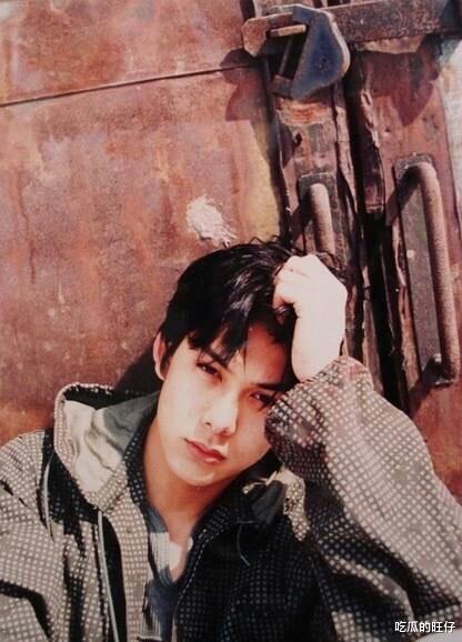 柏原崇|“最后的美少年”柏原崇：现今44岁没发福，和女友交往11年不结婚