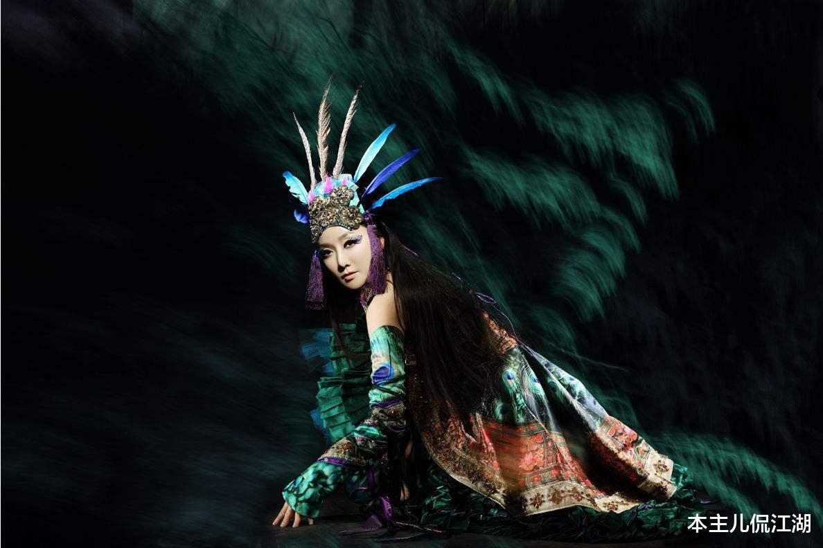 萨顶顶|5年前,萨顶顶败的摧古拉朽