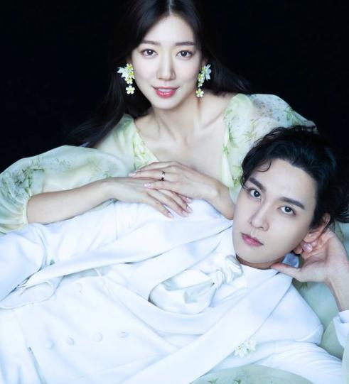 郑智薰|嫁给爱情模样!韩星夫妻档:RAIN甜宠金泰希,这男神为老婆退圈