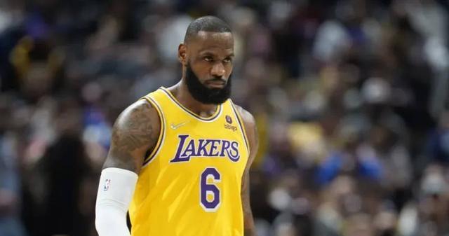 雄鹿队|NBA：老詹发威，湖人直击奇才，字母哥低吼，雄鹿武耀森林狼
