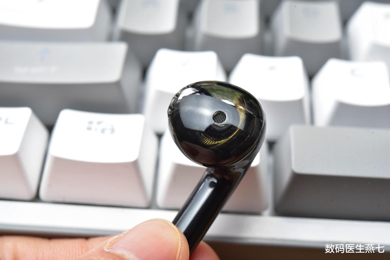 |比雷蛇更像灯厂的游戏TWS耳机上手，核心部分亦很出色