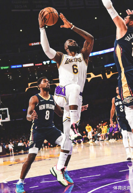 米克尔森|4助攻14失误！NBA最水双巨头，威少詹姆斯遭狂嘘，28分惨败太丢脸