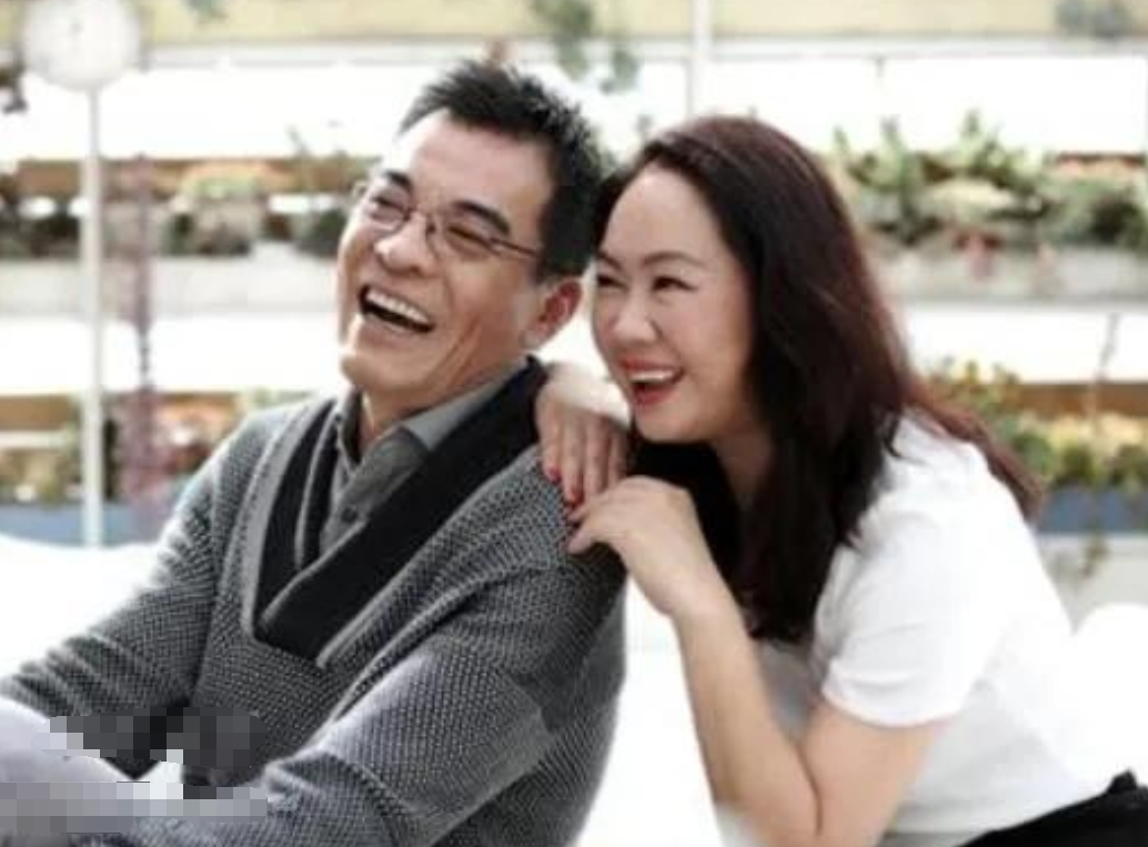 刘威|刘威：情断杨若兮，闪婚化妆师，51岁老来得子，钱全都归妻子保管