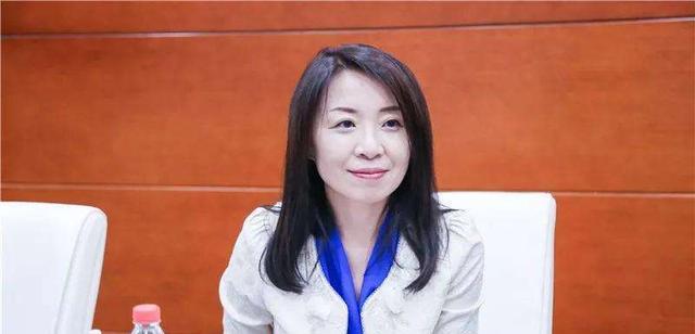 张雱|比孟羽童还成功？张雱22岁成为刘强东得力助手，目前已是核心高管