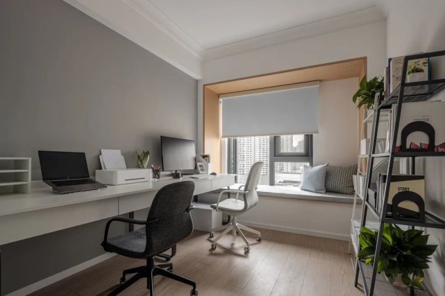 现代简约三居室，超爱的地台式榻榻米卧室！