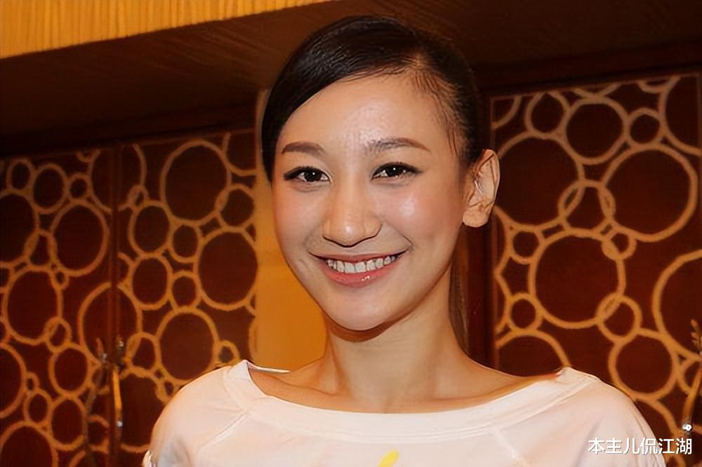 张歆艺|曾泳醍：赵宝刚捧不红，出道12年不温不火，她的运气差在哪里？