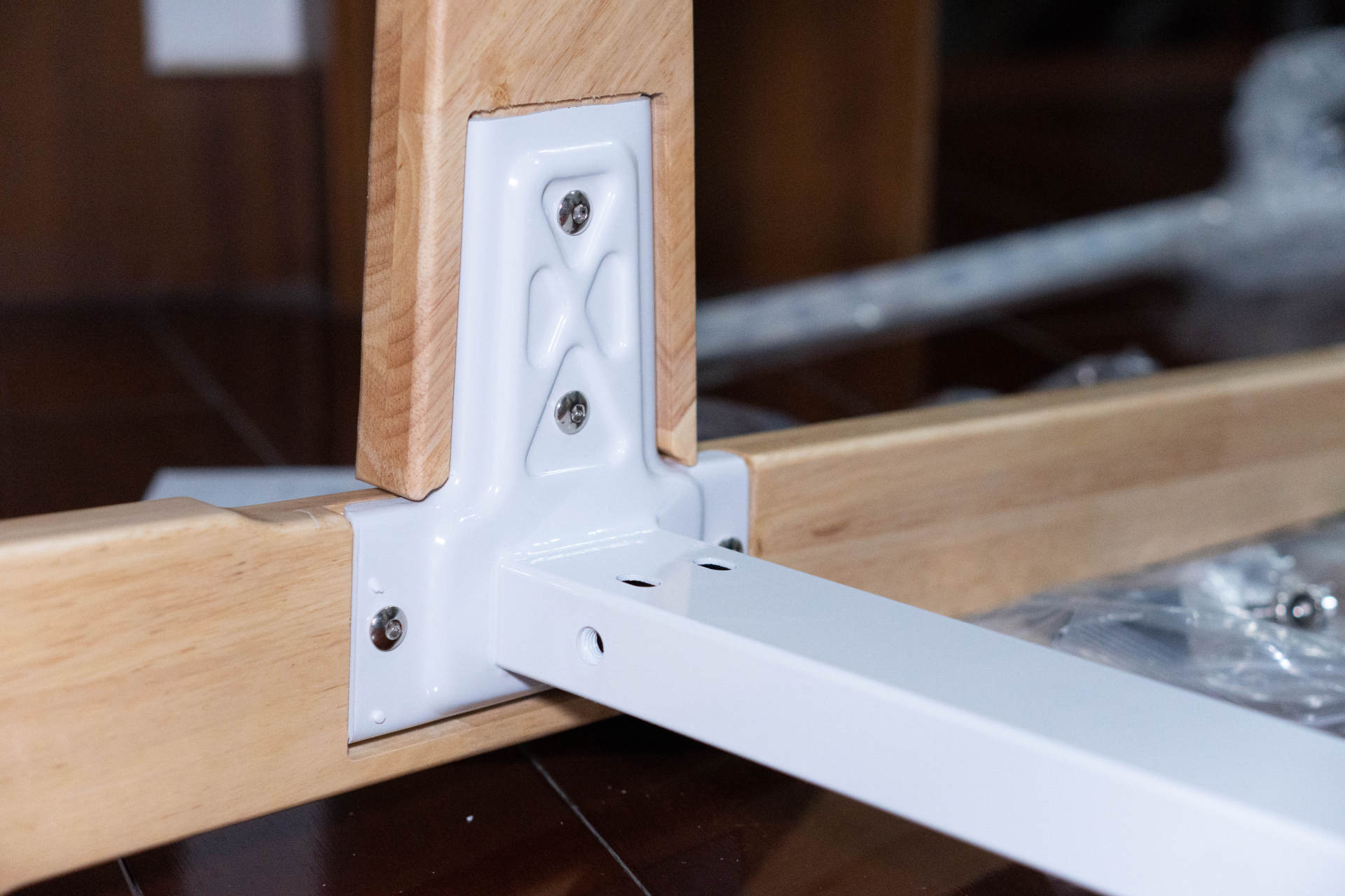 差生文具多,儿童书桌就应该简洁——斯芬达小鹿桌儿童实木学习桌