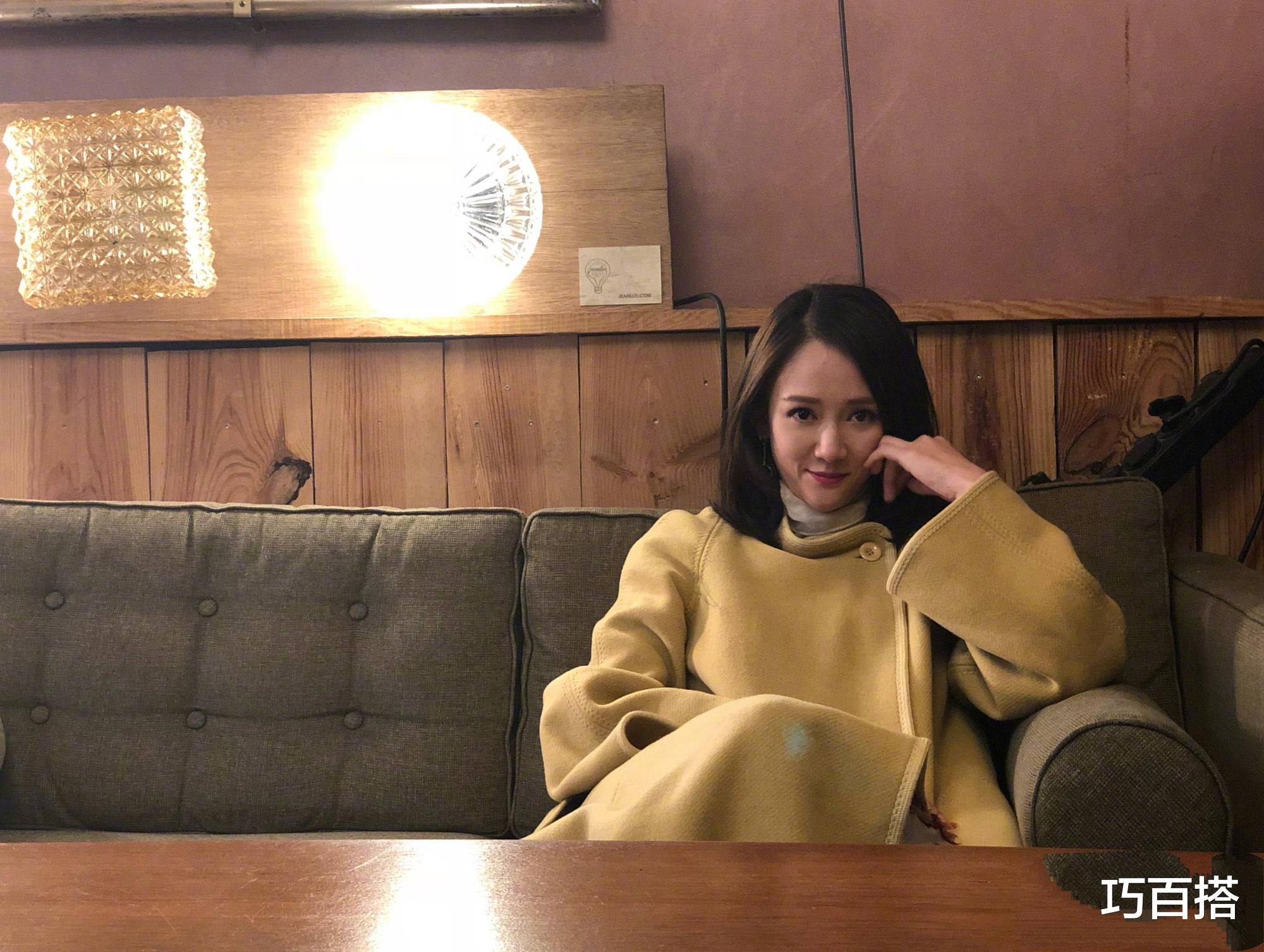 穿衣搭配 陈乔恩太不像40+的人了！私服穿搭唯美精致，瘦下来重回颜值巅峰