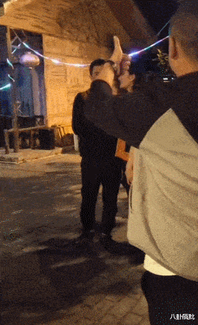 李亚鹏|李亚鹏再当爹！女友小他19岁，傲人身材，模特总冠军！