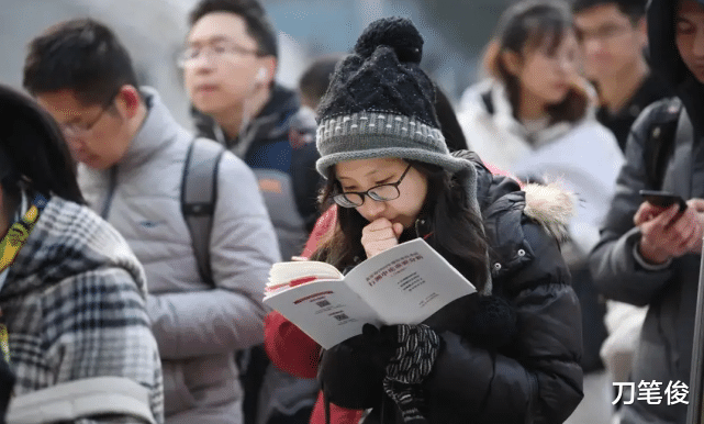 幼儿园|读书的目的都是为了考公务员,这是社会的吉象还是怪象?