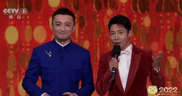 央视|央视主持人位次完成调整,康辉担任门面,李思思被踢出名单