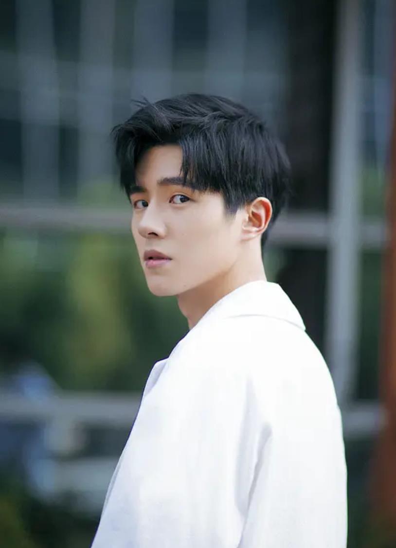 刘昊然|刘昊然恋情曝光，两人疑似已同居两年，果然还是“姐姐香”