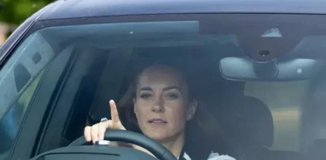 温莎城堡|梅根去温莎城堡，坐在车里与哈里谈笑风生，探望奶奶却不愿见凯特