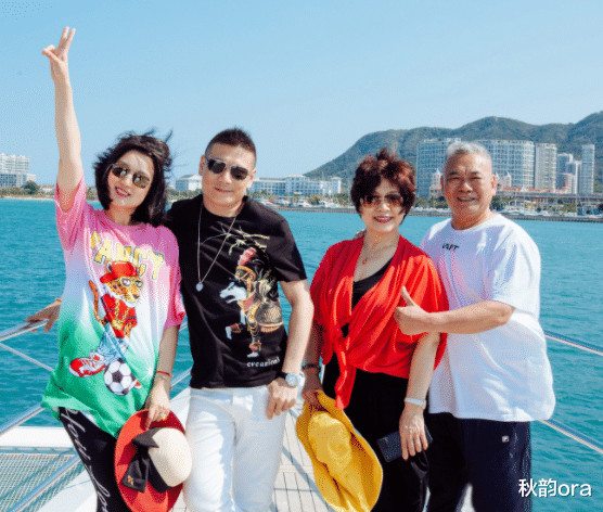 白雪|歌手白雪：中年离异后，二婚再嫁小8岁老公，如今事业爱情两头旺