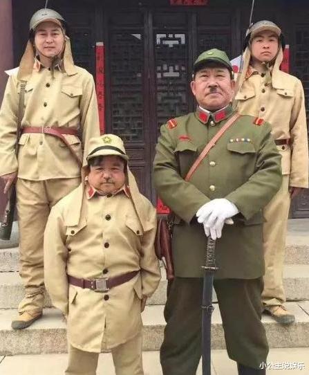 陈三木|“中国第一矮星”陈三木，身高仅1.28，4段婚姻全是娶“小娇妻”