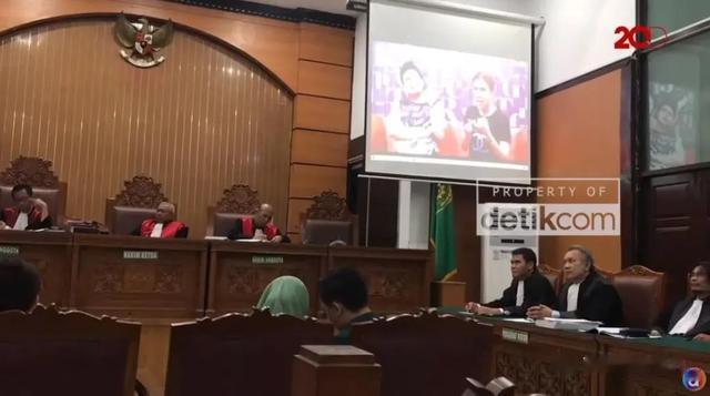 主持人|男星上节目嘲讽前妻体味大,惹怒前妻后…爽