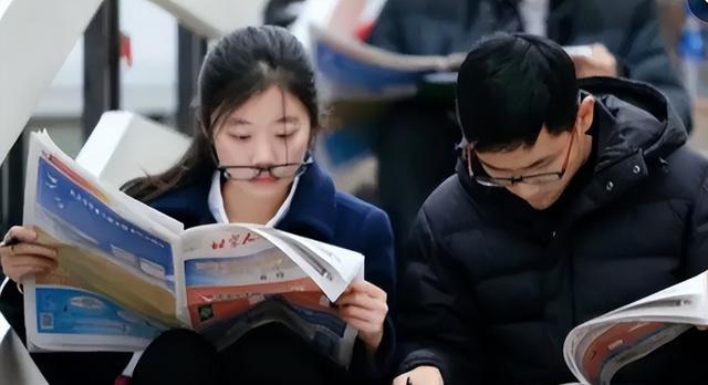 hr|资深HR坦言,这类大学生,简历不用翻开,看一眼就可以被淘汰了