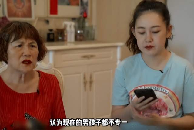 33岁巨婴每天需要家人喂饭，还扬言到：现在的男人都越来越差