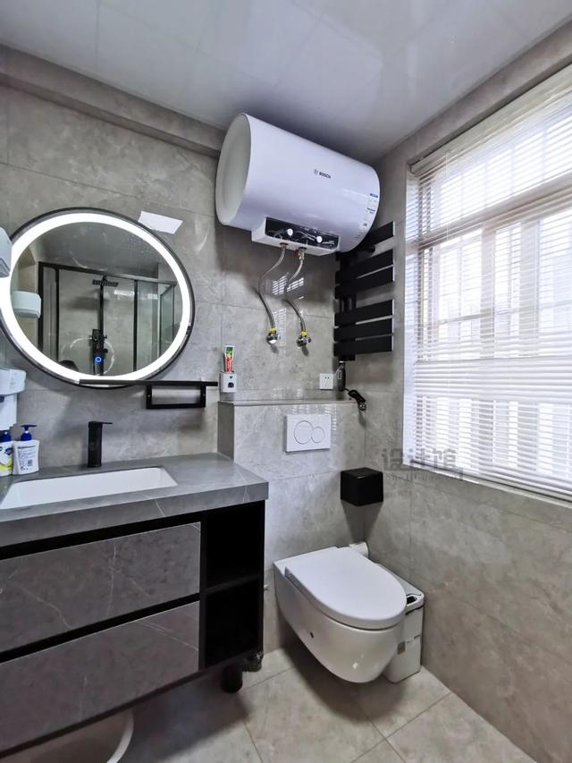 百叶帘虽然难清理,但我依旧会选择!毕竟有格调,还很高级