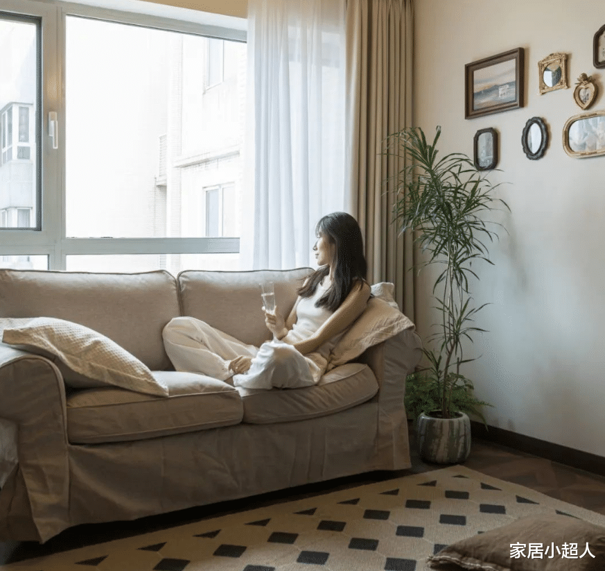 50平老破小房子,建一堵隐形收纳墙,显大两倍